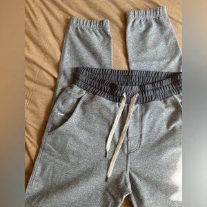 Vuori men’s joggers